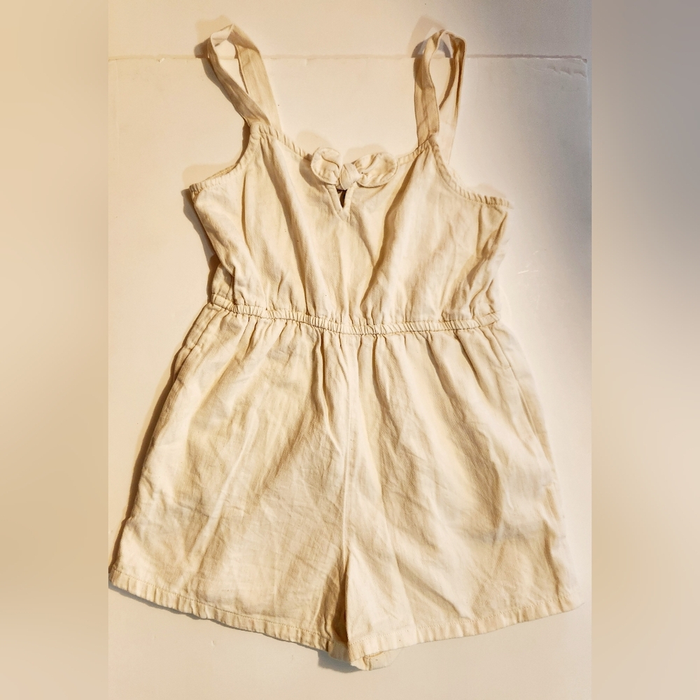 🩷Old Navy Cream Girls' Sleeveless Romper with Knot Detail Size: 10/12 L